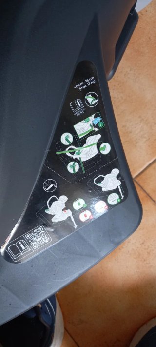 Silla de coche negra