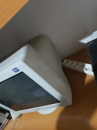 Monitor Samtron 17 CRT Beige