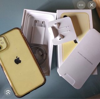 iPhone 11 Giallo