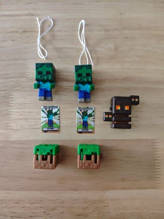 Figuras Minecraft Kinder Joy