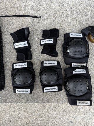 Patines en línea con protecciones y bolsa