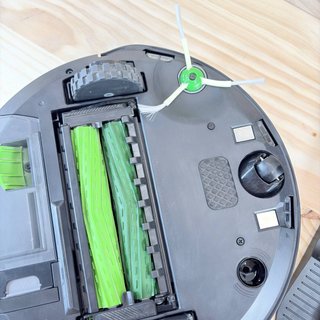 iRobot Roomba j7+ robot aspirador base vaciado