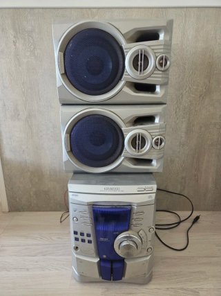Equipo de música Kenwood CD, Radio, Cassettes