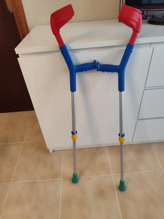 Muletas infantiles ajustables