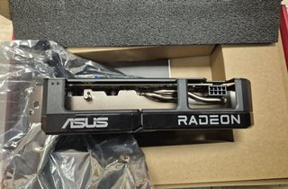 Tarjeta Gráfica Asus AMD Radeon RX 9060 XT 16GB