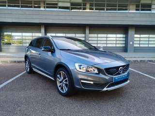 VOLVO V60 Cross Country 2.0 D3 Summum Auto