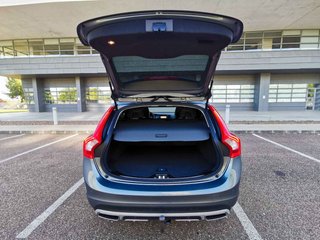VOLVO V60 Cross Country 2.0 D3 Summum Auto