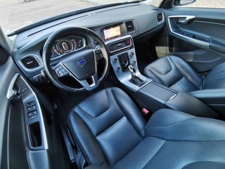 VOLVO V60 Cross Country 2.0 D3 Summum Auto