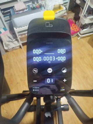 Elíptica Domyos EL540 Autoalimentada y MONTADA.