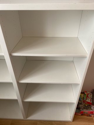 Estantería blanca modular