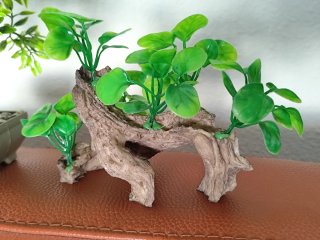 Decorazione acquario con 2 piante artificiali