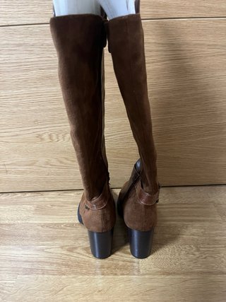 Botas altas marrones