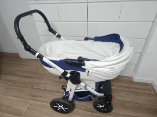 Carro de bebé y silla de coche