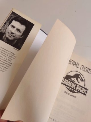 Libro Jurassic Park Michael Crichton y VHS