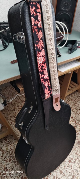 Guitarra LAG Tramontana Electroacústica