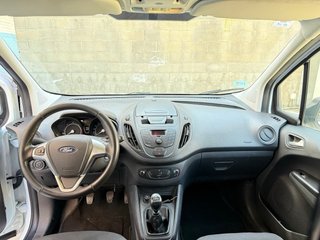 Ford Transit Courier 2021