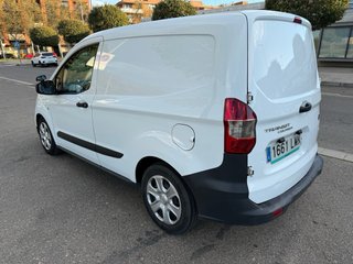 Ford Transit Courier 2021