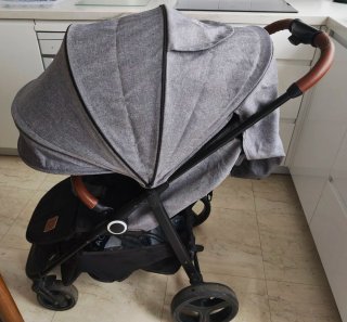 Carrito de bebé Kinderkraft gris