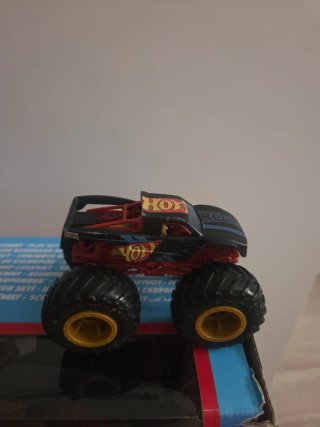 Hot Wheels Monster Trucks Scorpion