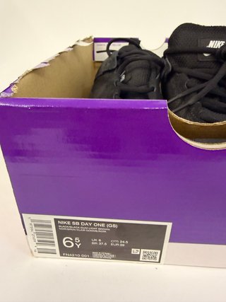 Nike SB Day One Zapatillas Negras Goma Marrón