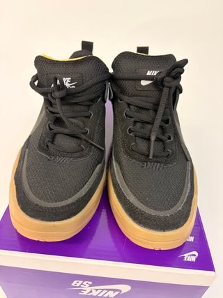 Nike SB Day One Zapatillas Negras Goma Marrón
