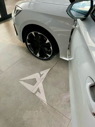 CUPRA Leon 1.5 eTSI 150 cv