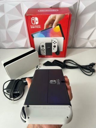 Nintendo Switch OLED Blanca + Accesorios