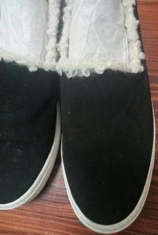 Zapatillas Zara negras con forro de pelo