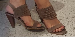 Sandali scamosciati beige/marrone