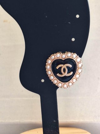 Pendientes Chanel Corazón Perlas Negro Dorado