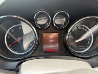 Opel Astra 2012
