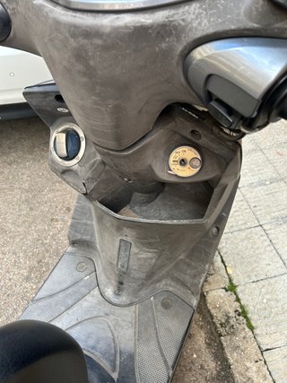 Yamaha Cygnus Scooter Negra