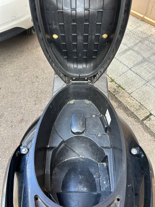 Yamaha Cygnus Scooter Negra