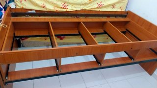 Cama nido de madera con escritorio y cajones