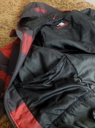 Chamarra Rip Curl cortavientos granate/negro