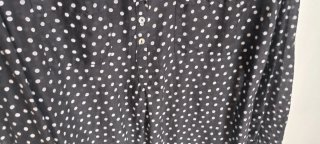 Blusa lunares negra y blanca