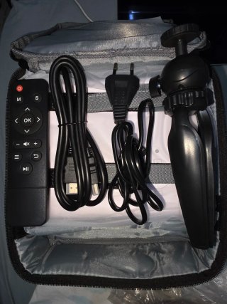 Proyector Portátil Yaber V5 Mini