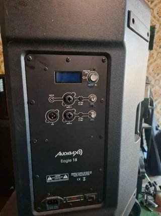 Altavoz Audibax 15 Pulgadas + funda + pie + cable