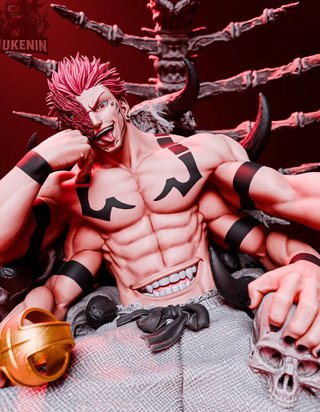 Figura Resina Sukuna Trono JJK