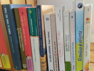 Libros varios, clasicos populares.