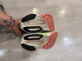 New Balance Fuelcell Rebel v3 Verde