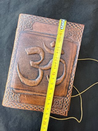 Cuaderno Rústico con Símbolo OM