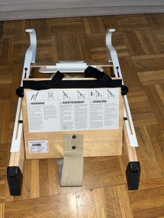 Trona Stokke con arnés