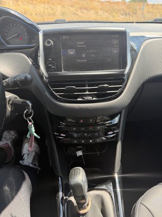 Peugeot 2008 2015
