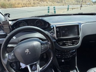 Peugeot 2008 2015