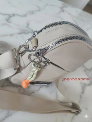 Bolso portamóvil beige. SOLO ENVIOS