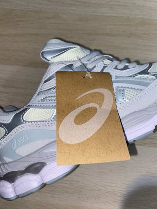 Asics Gel NYC Plata/Blanco Talla 42