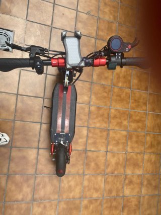 Patinete Eléctrico SUNNIGOO Negro/Rojo