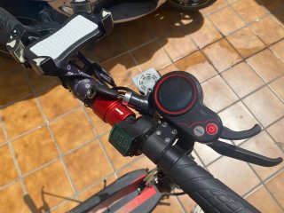 Patinete Eléctrico SUNNIGOO Negro/Rojo