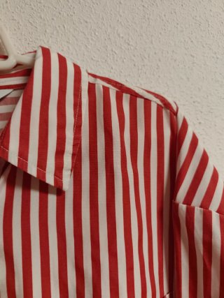 Camisa de chica talla L de Stradivarius.